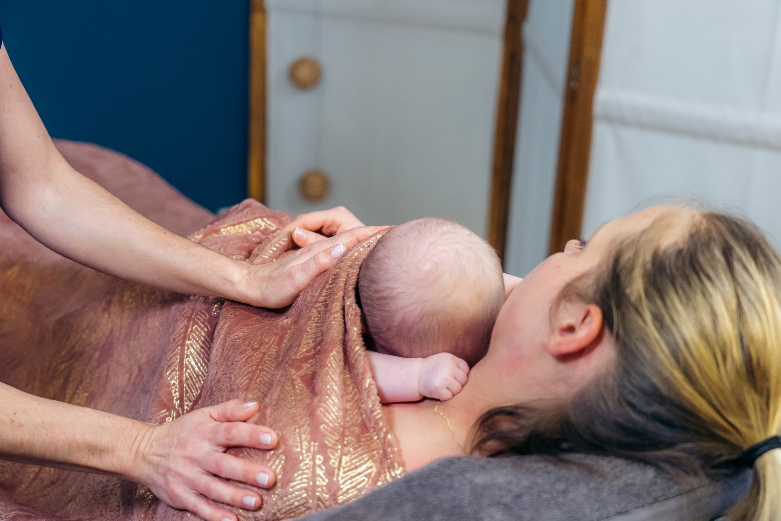 Massage Maman/bébé en peau à peau
