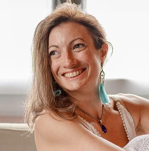 Aude formatrice massage pour Emilie Landa